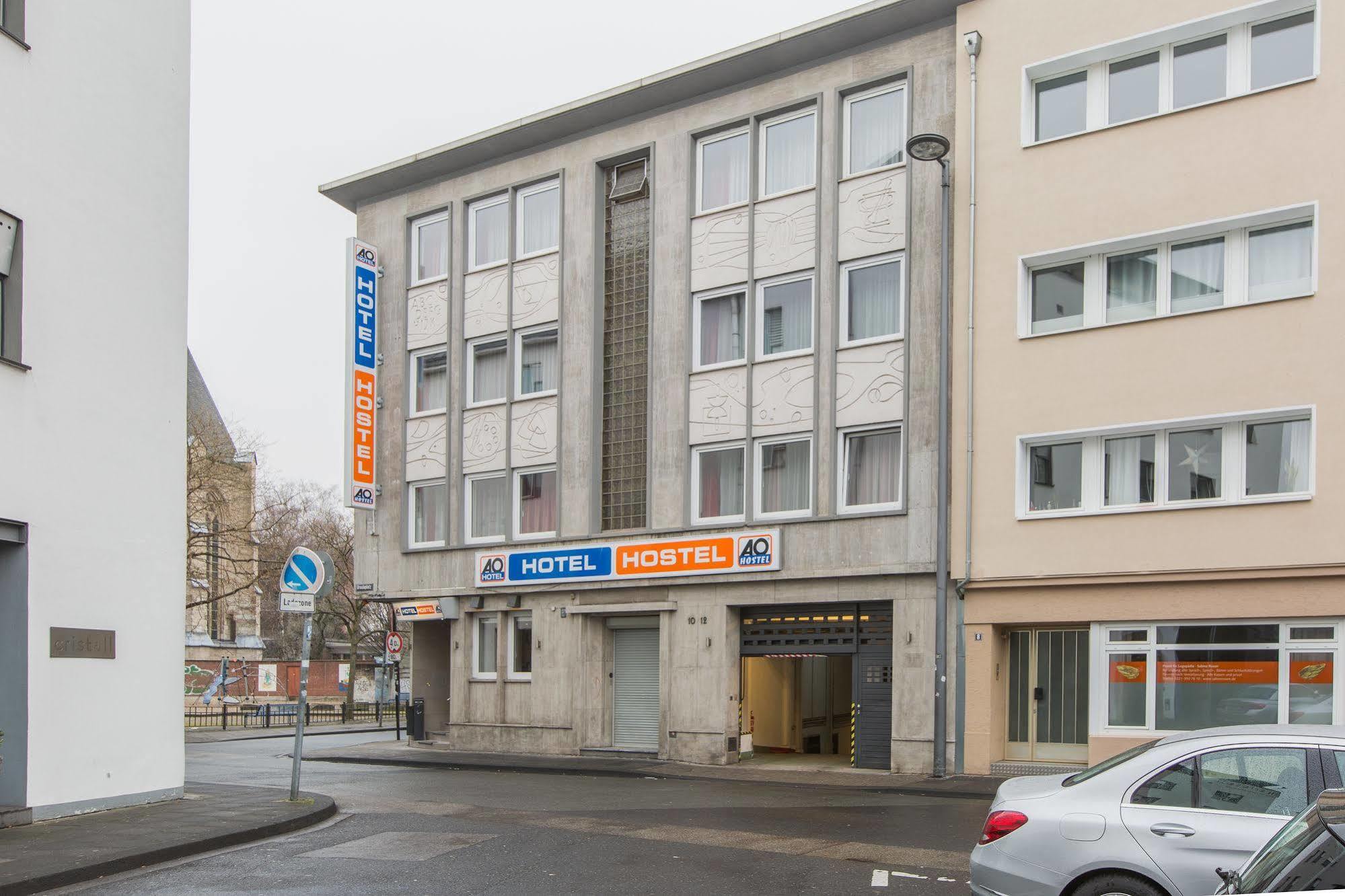 Hotel A&O Koeln Hauptbahnhof Exterior foto
